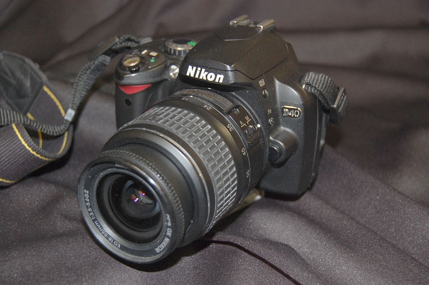 Petulance Dierentuin Nest Nikon D40 Digital SLR Camera